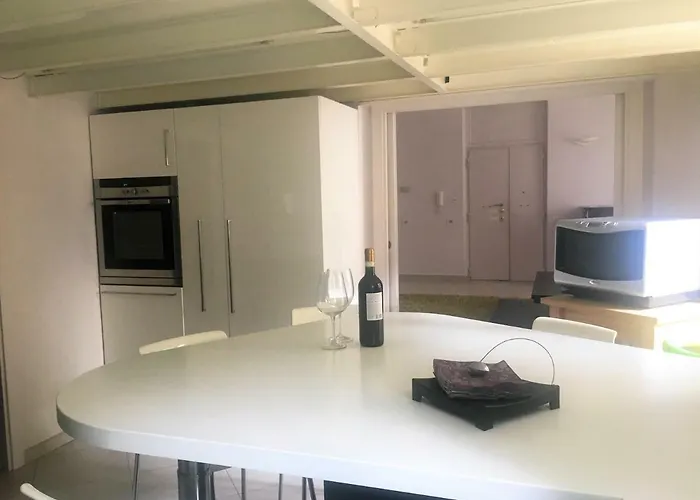 Manzoni Apartment *